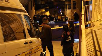 İzmir'de 2 çocuğunun annesi eski eşini öldürüp, intihar etti