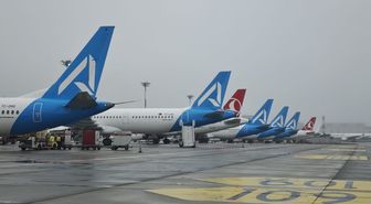 İstanbul'da hava ulaşımına yağmur engeli, onlarca uçak kalkamadı