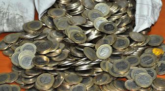 Altın renkli 25 kuruşları satışa çıkardı! İstediği para inanılmaz