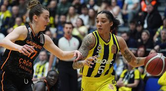 Fenerbahçe Opet, Galatasaray'ı bir kez daha devirdi