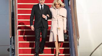 Macron çiftinden Trump'a Seul’de 'Sevgi dolu' yanıt