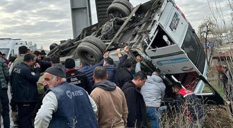 Ankara'da katliam gibi kaza! Otobüs üst geçide çarptı