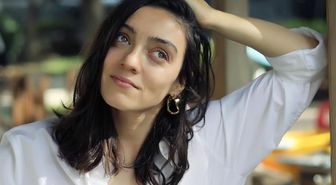 Merve Dizdar mutluluğunu paylaştı! Eşiyle romantik kare