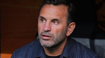 Okan Buruk Galatasaray taraftarına gecenin tek güzel haberini verdi
