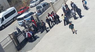 Gaziantep'te lise önünde kurusıkı tabancalı saldırı paniği