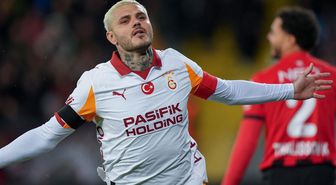 Eleştiriler ona fark etmiyor! Mauro Icardi tarihe geçti