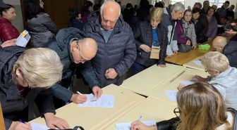 Bulgaristan seçimleri başladı! Vatandaşlar Avcılar'da sandık başına gitti