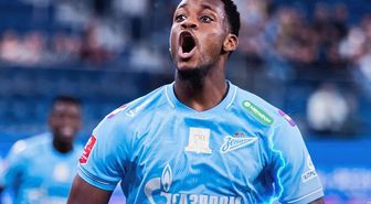 Fenerbahçe'den ayrılan Jhon Duran Zenit'te de kayıplara karıştı