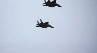 2 savaş uçağının çarpıştığı kazanın nedeni açıklandı: Pilotların fotoğraf çekmesi
