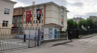 Öğrencinin silah getirdiği okulda 'şeffaf poşet' önlemi