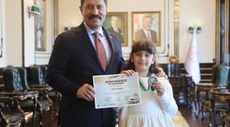 Dünya üçüncüsü olan şehit kızı, valiye söyledikleriyle kendine hayran bıraktı