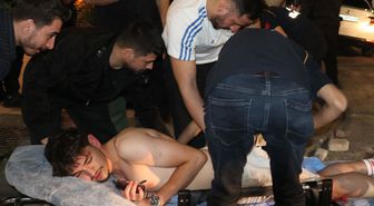 Antalya'da derbi zaferi kutlamasında Galatasaray taraftarı bıçaklı saldırıda yaralandı
