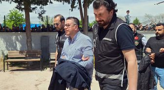 Eski Halfeti Belediye Başkanı Şeref Albayrak, adliyeye götürülürken böyle bağırdı