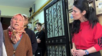 Apartmanı illallah ettiren komşu! Evden tam 3 kamyon çöp çıktı