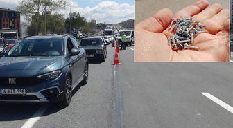 İstanbul'da çivi kabusu! Lastikler patladı, trafik felç oldu