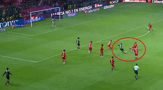 Fener'in eski yıldızından inanılmaz gol