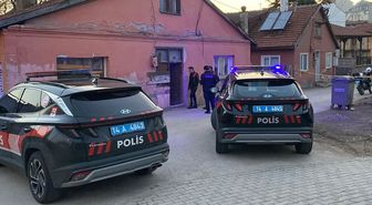 Nafaka yüzünden eşinin evine kurşun yağdırdı