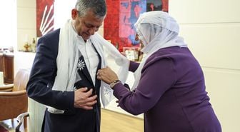 Barış Anneleri CHP'yi ziyaret etti