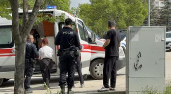 Kız çocuklarının erkek arkadaş kavgasında kan aktı