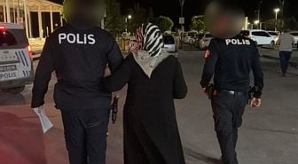 Anneler Günü'nde 80 yaşındaki annesini darp etti