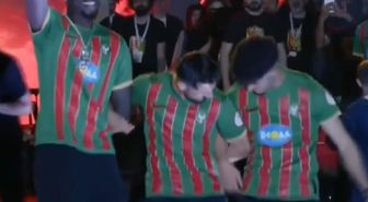 Kutlamalara damga vurdu! Diagne'den geceyi sallayan hareket