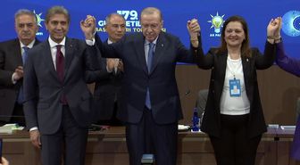 Afyonkarahisar Belediye Başkanı Burcu Köksal, AK Parti'de! Rozetini Cumhurbaşkanı Erdoğan taktı