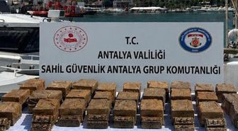 Kıyıya vuran paketten 40 kilo uyuşturucu çıktı