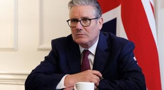 İngiltere’de siyasi deprem! Starmer’a istifa baskısı büyüyor
