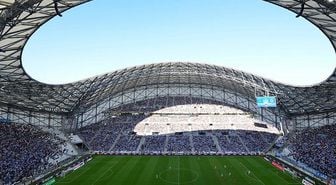 Dünya devinde neler oluyor? Bütün futbolcuları satılığa çıkardılar