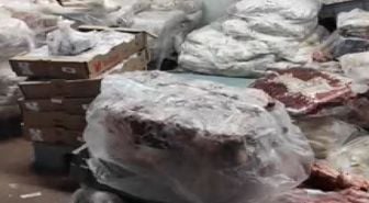 Mide bulandıran görüntü! Yakalanmasalar vatandaşa yedireceklerdi