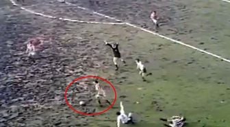Yıllar sonra ortaya çıkan görüntü! Saha ayrı, oynanan futbol ayrı olay