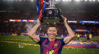 Lewandowski, Barcelona defterini resmen kapattı
