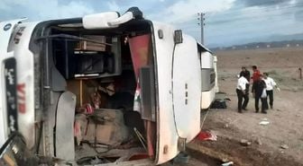 İran'da yolcu otobüsü devrildi! 8 kişi hayatını kaybetti