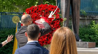 19 Mayıs töreninde çelenk gerginliği! Yazıyı kaldırınca müdahale geldi