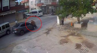 Yakınına el sallarken yola çıktığı sırada otomobil çarptı