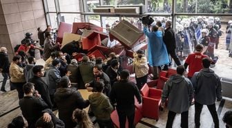 CHP Genel Merkezi, savaş alanına döndü
