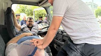 Trafikte tartışma ölüm getirdi: Kalp krizi geçiren sürücü hayatını kaybetti