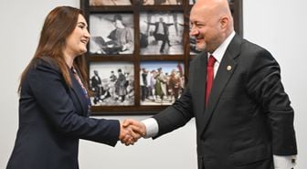 Siyasi partilerde bayramlaşma trafiği! AK Parti ve CHP sürpriz yaptı