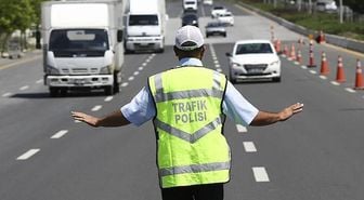 İstanbul'un iki ilçesinde bazı yollar trafiğe kapatıldı
