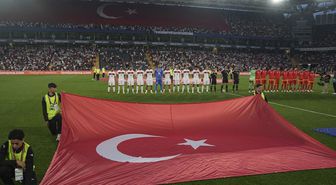 Eljif Elmas'tan transfer mesajı: İstanbul'da yaşamak istiyorum