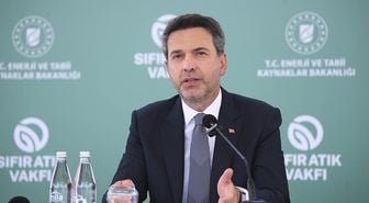Bakan Bayraktar, Sıfır Atık Festivali'nde elektriğin yenilenebilir kaynaklardan sağlanacağını bildirdi