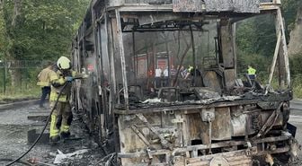 Beykoz'da İETT otobüsü alev alev yandı
