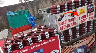 Bunları kimse denetlemiyor mu? Pazarda 3 adet sucuğu sattıkları fiyata bakın