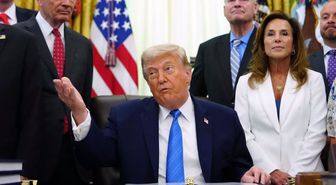 Trump, skandallarla anılan Demokrat Partili ismi domuza benzetti