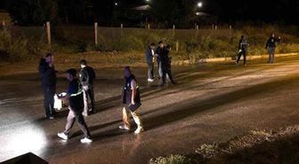 Bıçaklı kavgada kan aktı: 2 arkadaş ağır yaralandı