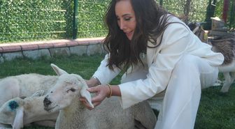 Asena'dan radikal kararlar! Yeni aşkıyla çiftliğe taşındı, dansı bıraktı