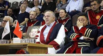 Amasya Üniversitesi'nde hüzün ve gurur: Bir yanda mezuniyet sevinci, diğer yanda derin hüzün