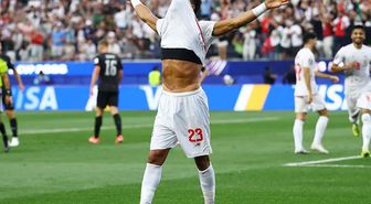 İranlı futbolcunun gol sevinci olay oldu