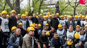 Eylem yapan Doruk Madencilik işçileri işverenle uzlaştı