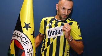 Herkes tatildeyken o durmuyor! Vedat Muriqi, çalışmalara başladı